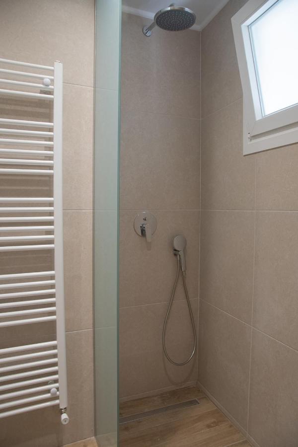 Agiopetra Lofts *